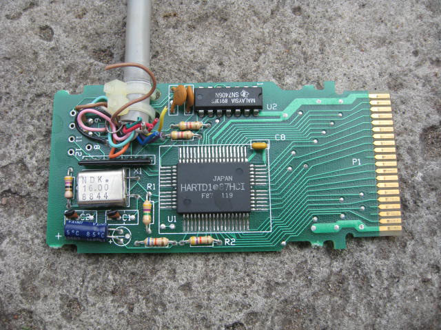 File:Happy computers q verter internal top.jpg