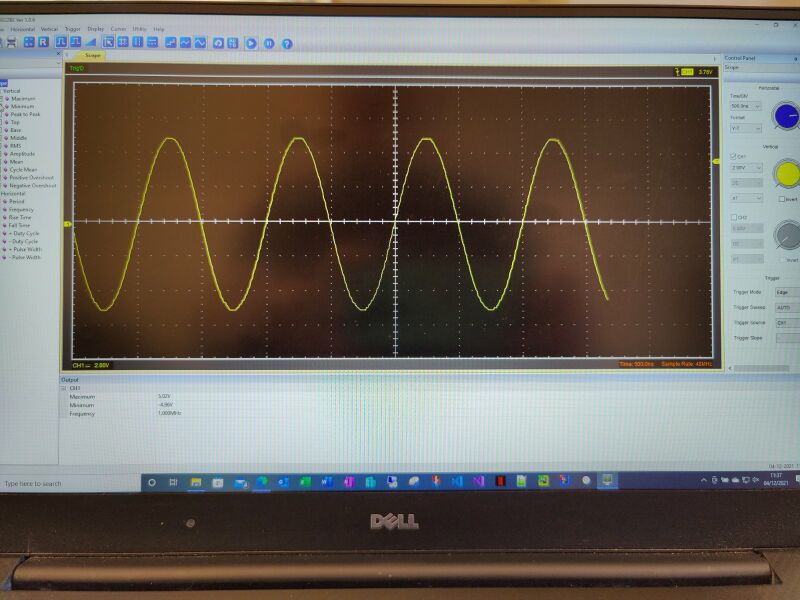 File:Hantek 1Mhz Sine.jpg