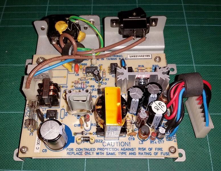 File:Atari Falcon PSU 110v (4).jpg
