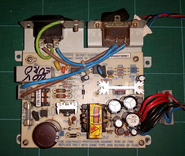 File:Atari Falcon PSU 240v (2).jpg
